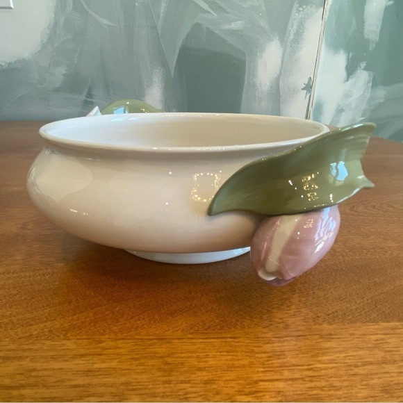 Goebel W Germany Vintage White  Porcelain w/Tulip Handle Dinnerware Serving Bowl - Picture 2 of 15